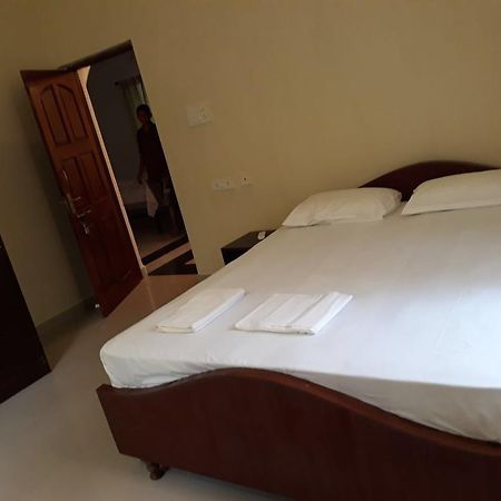 Agnelo'S Holiday Homes Candolim Buitenkant foto